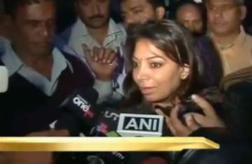 govt hands over radia tapes to supreme court