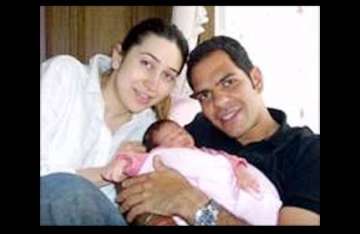 karisma kapoor gives birth to baby boy