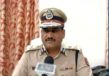 delhi govt stops meena from taking charge as acb chief