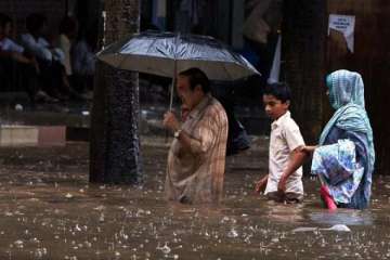 heavy rains kill 18 in uttar pradesh