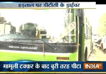 road rage in delhi commuters stranded as dtc workers refuse to ply buses