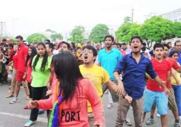 watch delhi s first homosexuals flash mob brings capital to standstill