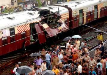 12 convicted in 2006 mumbai train blasts case top 5 news headlines