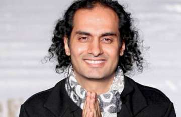 after opening day no show satya paul pulls out from wifw