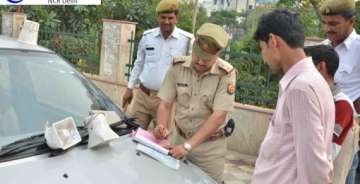 noida traffic police collects record rs 2.38 lakh fine