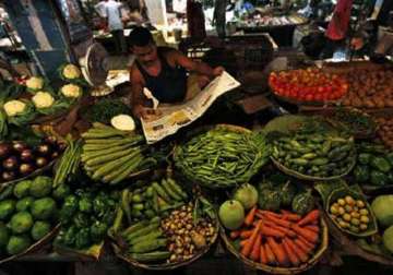 decline in prices of vegetables delhi govt claims