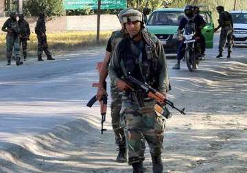 pakistan violates ceasefire again 1 bsf officer killed in mortar shelling in j k