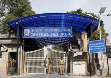 hc notice to centre delhi government on inmates condition