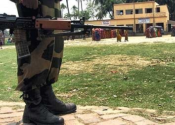 crpf jawan kills self from ak 47 in delhi camp