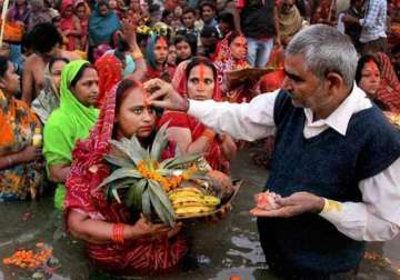 holiday on chhath in up today public offs touch 40 mark