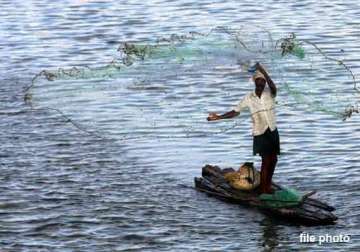 5 indian fishermen given death sentence by lankan court india reacts