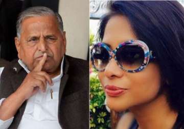 mulayam walks out of grand alliance in bihar indrani confesses killing sheena top 5 news headlines