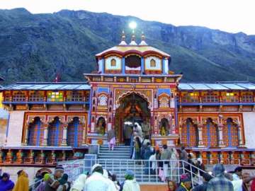 badrinath temple to close for winter on november 27