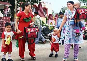 delhi schools told to put up nursery adm. criteria on website