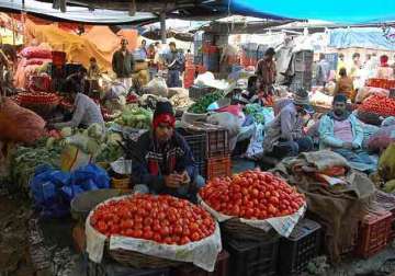 delhi vegetable prices rise again unseasonal rain and exports to pak blamed