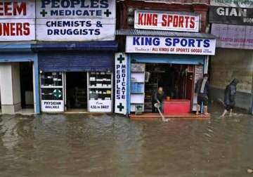 jhelum river crosses danger mark in srinagar 100 ndrf personnel rushed to kashmir