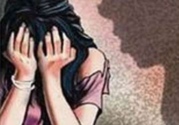 pizza delivery boy arrested for molesting minor girl