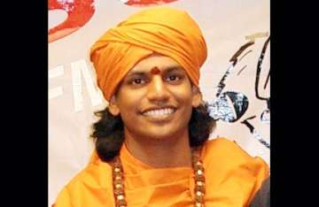 swami nityananda gives up ashram post over sex scandal