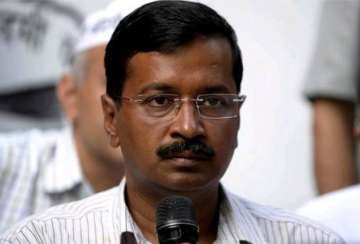 kejriwal to delhi police target top beneficiaries of document leak