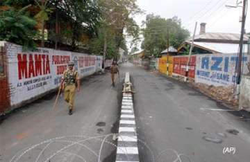 curfew continues for 13th day in kashmir valley