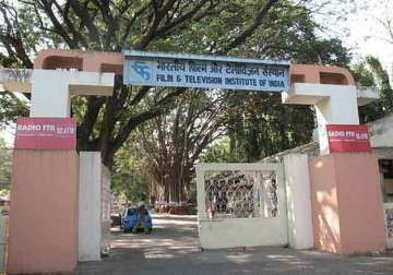ftii strike enters 100th day amid hope given by offer of talks