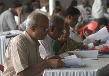 retired employees to get all dues after exoneration in graft case