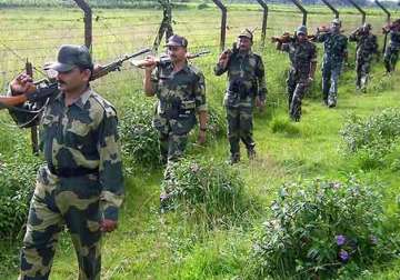 bsf jawan kills one injures 3 in fratricide incident in west bengal