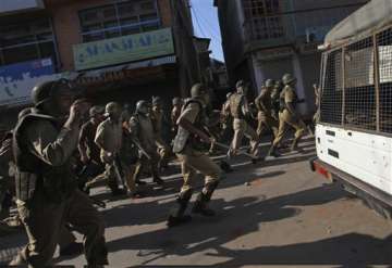 indefinite curfew imposed in srinagar 6 towns