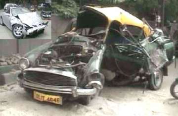 one killed as politician s mercedes smashes up a cab in delhi