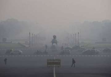 delhi records its most polluted day of the year