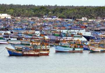 pakistan returns 57 indian fishing boats