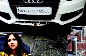 clumsy hotel guards damage juhu lady s audi car