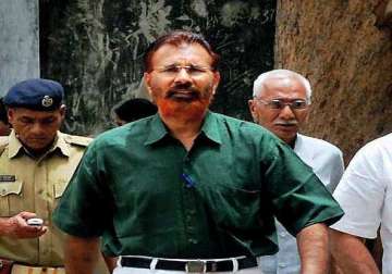 cbi helped some ishrat case cops get bail d g vanzara