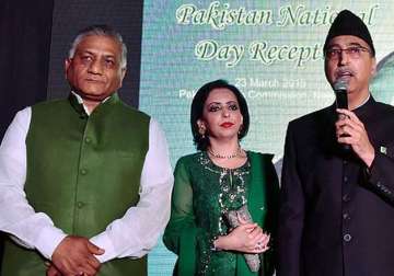 general vk singh criticised for attending pakistan national day celebrations on twitter