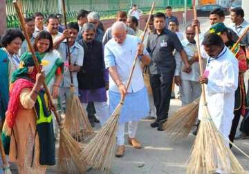 swachh bharat cess garners rs. 329 crore in 1 month