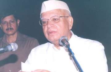 delhi hc issues notice to n d tiwari on paternity suit
