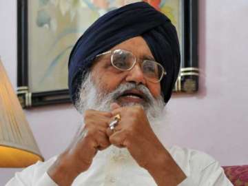 badal seeks direction from centre to help j k flood victims