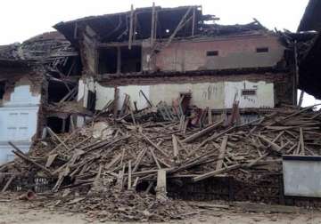 51 killed 237 injured in quake in india
