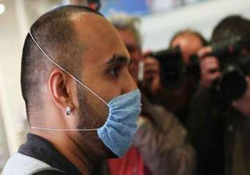 chemists selling masks at high prices over swine flu scare
