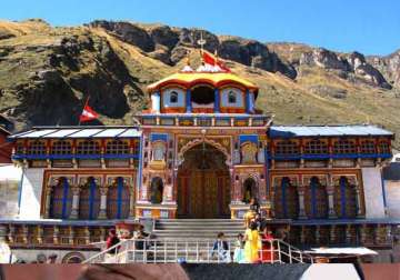 badrinath portals to be closed on november 17