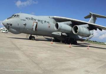 india sends aircraft vessel to resolve water crisis in male