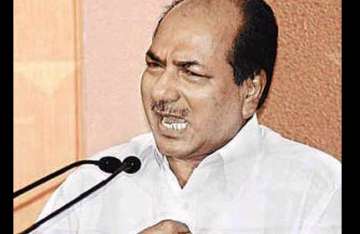 nothing wrong in talking with pakistan antony