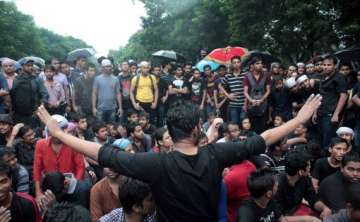 engineering college students lift blockade after 28 hours