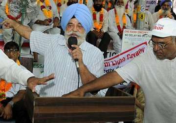 veterans reject government s orop proposal say their demands not met