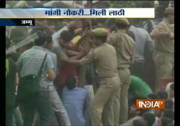 jammu lathicharge at territorial army recruitment rally