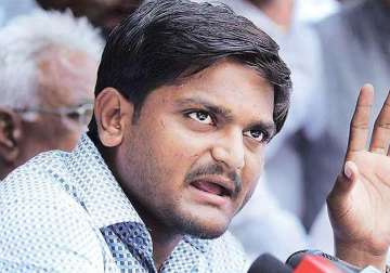 hardik patel arrested for insulting tricolour