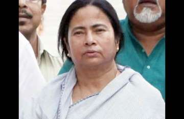 mamata demands immediate assembly polls in wb