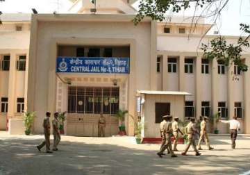 cic asks tihar authorities to give info on functioning of jail