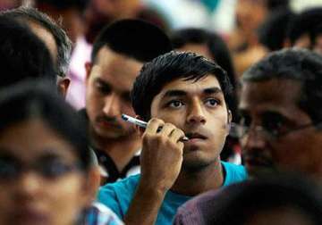 90 000 indian students apply for us visa 4 000 make the cut