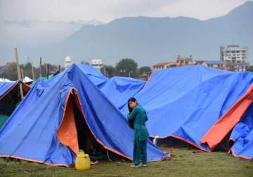 india dispatches 8 450 tents to quake hit nepal